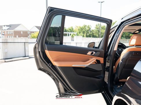 Used 2019 BMW X7 xDrive40i w/ Cold Weather Package image 47