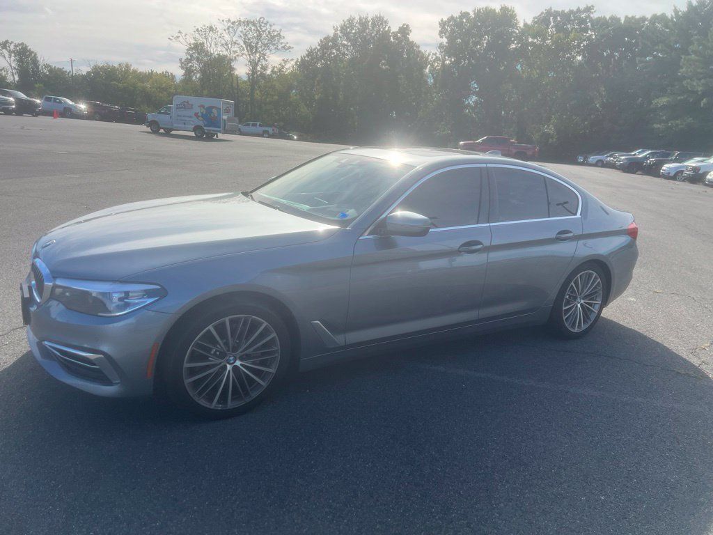 Used 2019 BMW 530i xDrive w/ Luxury Package AWD/4WD image 1