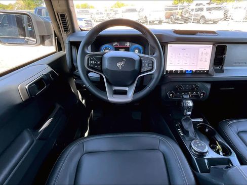 Used 2025 Ford Bronco Big Bend AWD/4WD image 9