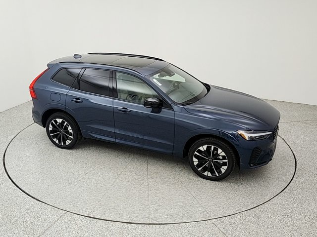 New 2026 Volvo XC60 B5 Plus w/ Climate Package AWD/4WD image 15