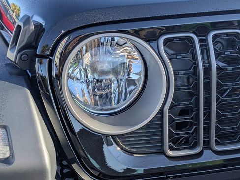 New 2026 Jeep Wrangler Unlimited Sport AWD/4WD image 9