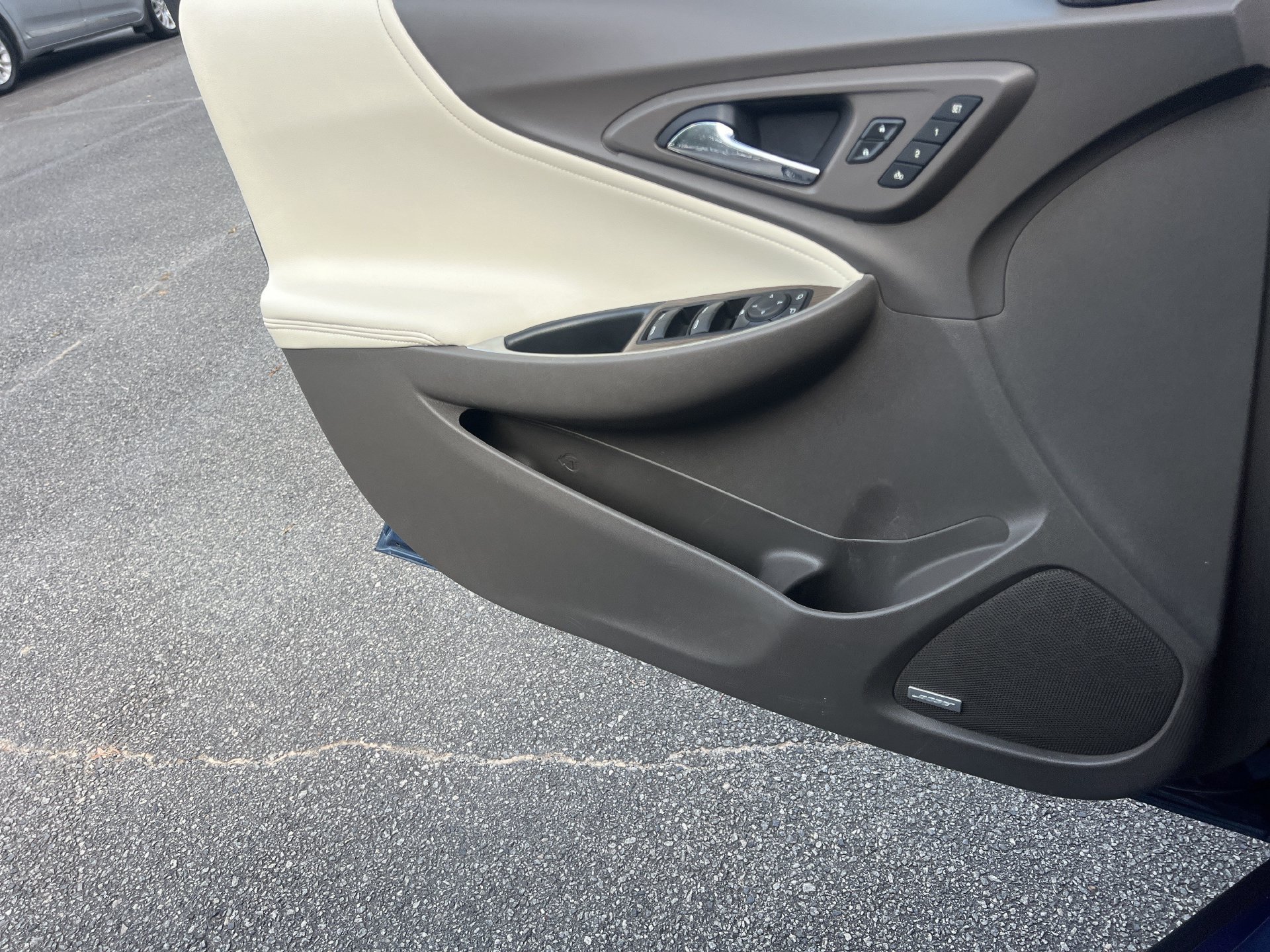 Used 2024 Chevrolet Malibu LT FWD image 14