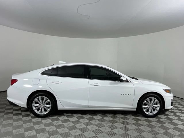 Used 2023 Chevrolet Malibu LT w/ Driver Confidence Package FWD image 2