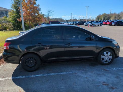 Used 2010 Toyota Yaris Sedan image 5