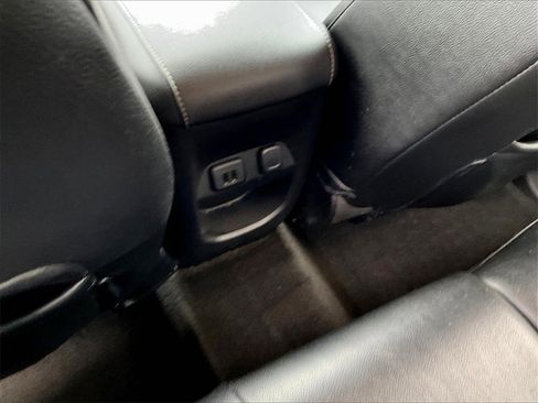 Used 2015 GMC Canyon SLE w/ SLE Convenience Package image 27