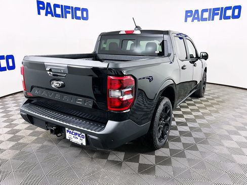 Used 2025 Ford Maverick Lariat w/ Black Appearance Package image 11