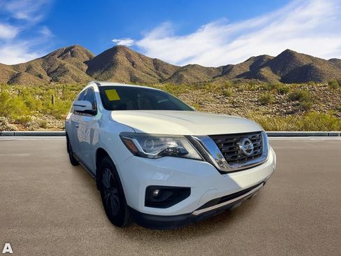 Used 2017 Nissan Pathfinder S AWD/4WD image 5