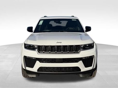New 2026 Jeep Grand Cherokee Limited image 2