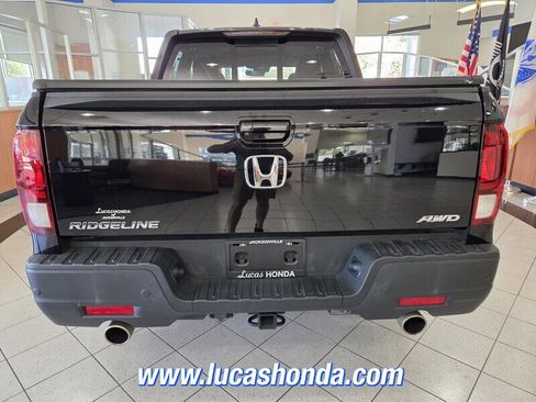 Used 2022 Honda Ridgeline Black Edition image 5