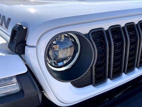 Used 2024 Jeep Gladiator Rubicon image 54