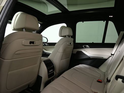 New 2026 BMW X5 xDrive40i w/ Executive Package AWD/4WD image 32