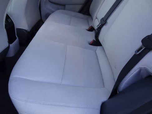 Used 2024 Hyundai Kona SEL AWD/4WD image 3