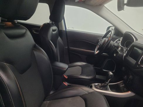 Used 2019 Jeep Compass Latitude FWD image 21