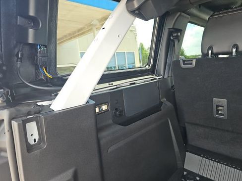 Used 2025 Ford Bronco Outer Banks AWD/4WD image 10