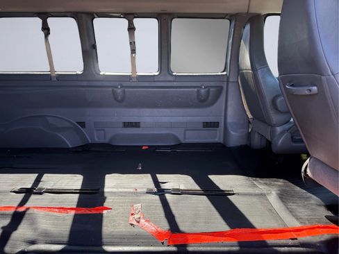 Used 2019 Chevrolet Express 2500 LS RWD image 8