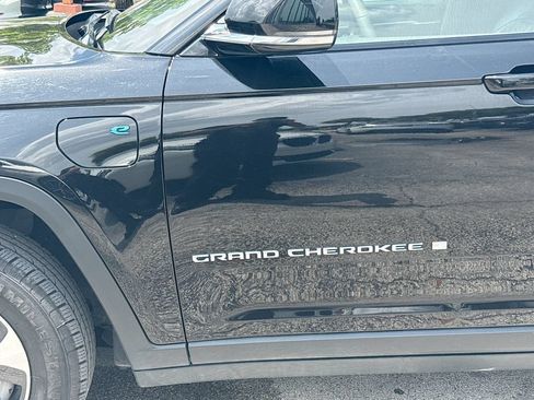 Used 2024 Jeep Grand Cherokee Limited 4xe AWD/4WD image 37