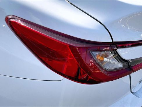 Used 2025 Toyota Camry LE FWD image 27