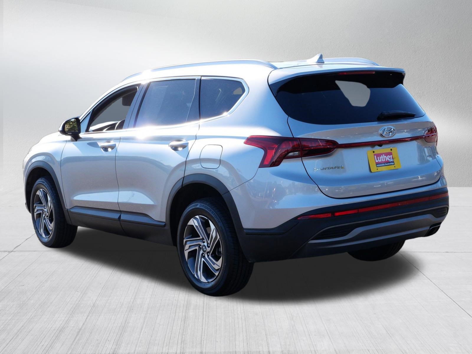 Used 2023 Hyundai Santa Fe SEL AWD/4WD image 5
