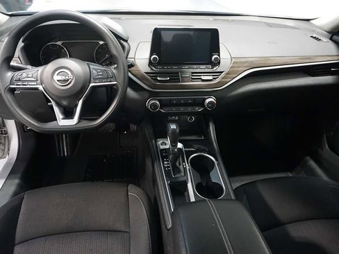 Used 2023 Nissan Altima 2.5 SV image 18