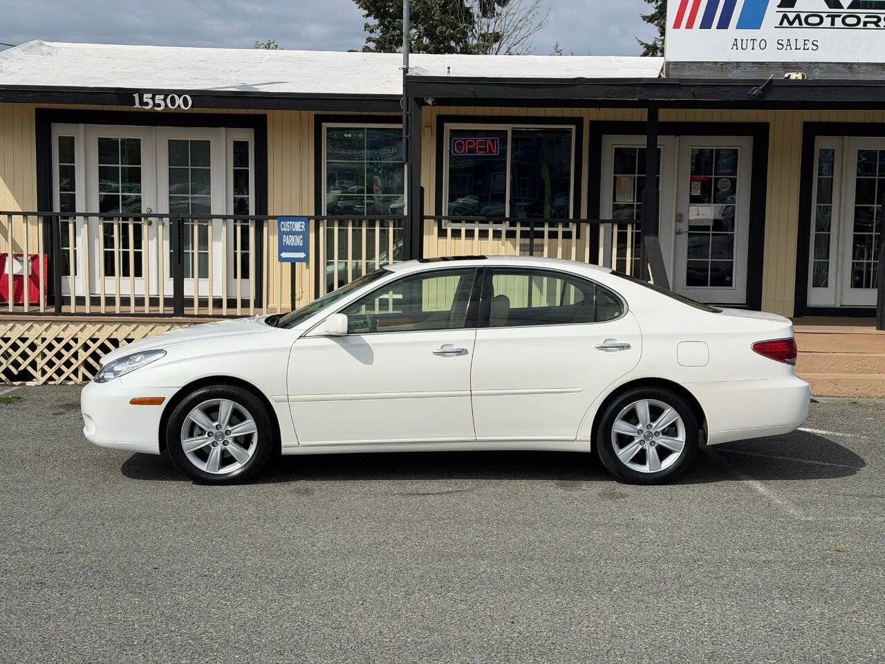 Used 2006 Lexus ES 330 w/ Preferred Accessory Pkg FWD image 2