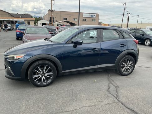 Used 2018 MAZDA CX-3 Touring AWD/4WD image 4