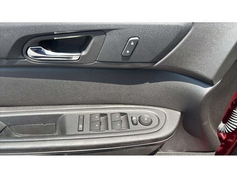 Used 2015 Chevrolet Traverse LT AWD/4WD image 21