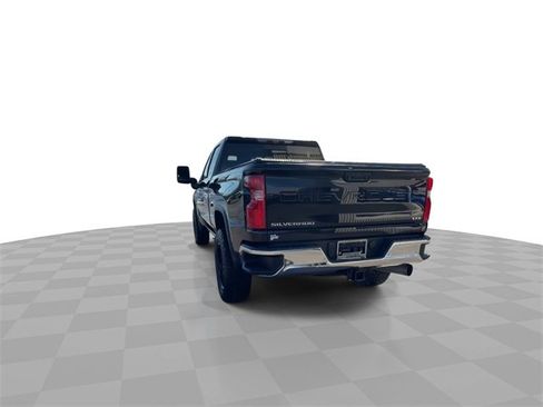 Used 2020 Chevrolet Silverado 3500 LTZ w/ LTZ Premium Package image 6