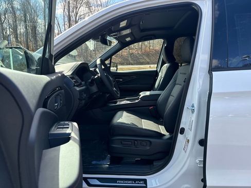 New 2026 Honda Ridgeline Black Edition image 23