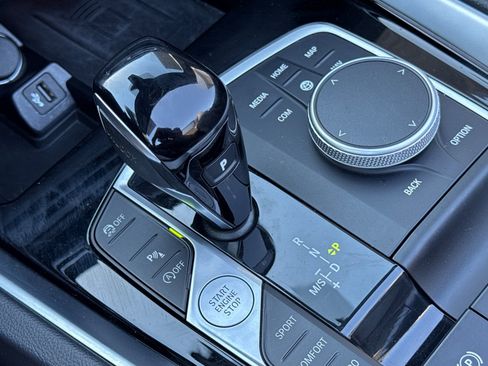 Used 2025 BMW Z4 sDrive30i RWD image 16