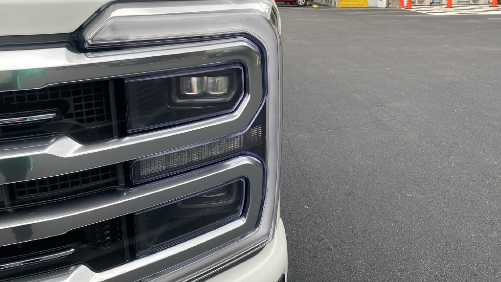 New 2027 Ford F250 Platinum w/ Platinum Plus Package AWD/4WD image 9