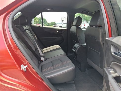 Certified 2022 Chevrolet Equinox RS w/ Infotainment Package image 24