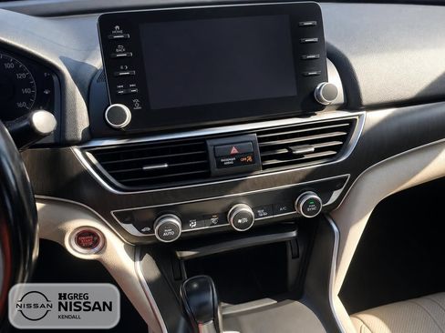 Used 2022 Honda Accord EX-L image 11