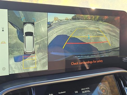 New 2025 Lexus LX 600 4WD w/ Luxury Package image 14