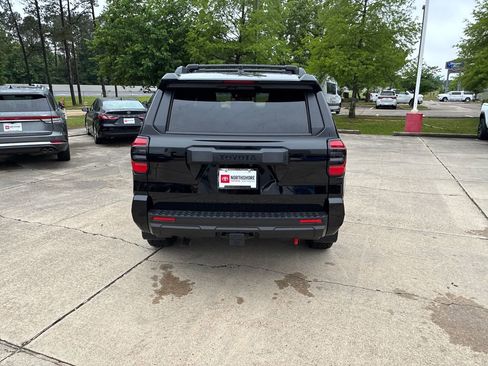 New 2026 Toyota 4Runner SR5 AWD/4WD image 5
