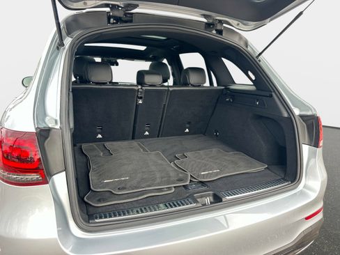 Used 2022 Mercedes-Benz GLC 300 image 9