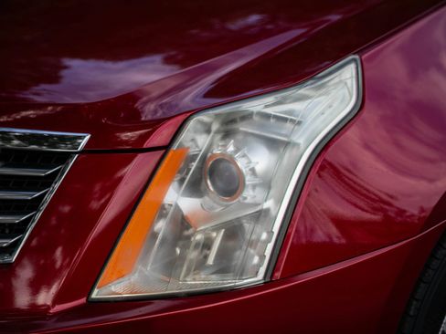 Used 2013 Cadillac SRX Luxury w/ Driver Awareness Package image 6