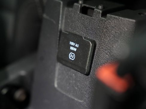 Used 2016 Jeep Patriot High Altitude image 31