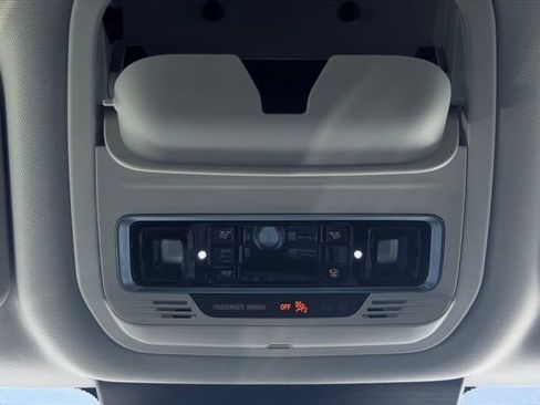Certified 2025 Lincoln Nautilus Premier AWD/4WD image 48