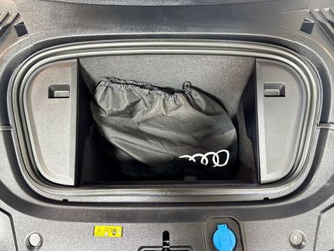 Used 2024 Audi RS e-tron GT image 27