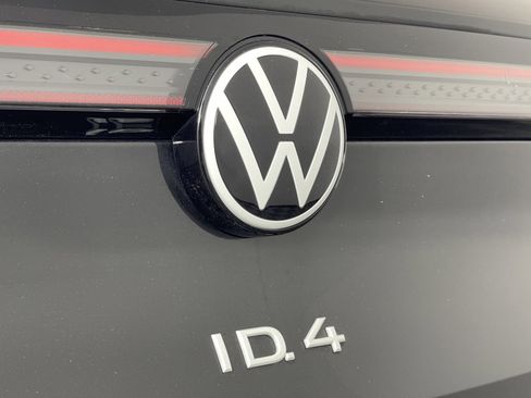 Used 2022 Volkswagen ID.4 Pro image 14