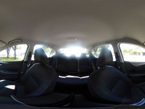 Used 2025 Nissan Altima 2.5 SV FWD image 37