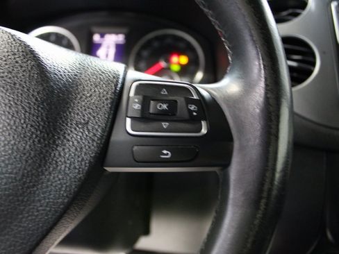 Used 2017 Volkswagen Tiguan Wolfsburg Edition image 22