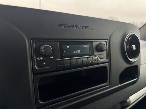 Used 2020 Mercedes-Benz Sprinter 3500 image 13