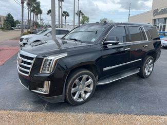 Used 2017 Cadillac Escalade Luxury video 1