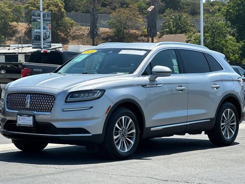 Certified 2022 Lincoln Nautilus FWD w/ Premium Package image 7