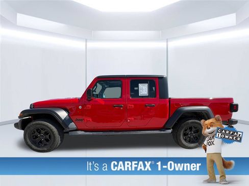 Used 2020 Jeep Gladiator Sport w/ Quick Order Package 24S AWD/4WD image 3