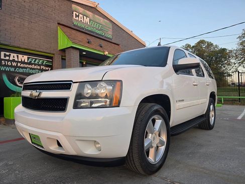 Used 2008 Chevrolet Tahoe LT w/ Convenience Package 1 RWD image 2