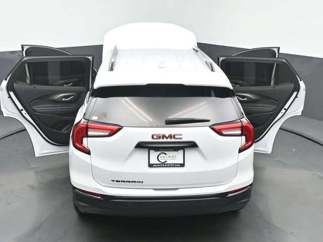 Used 2024 GMC Terrain SLE w/ Driver Convenience Package FWD image 60