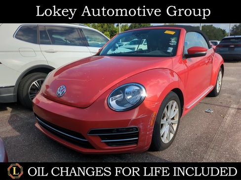 Used 2019 Volkswagen Beetle 2.0T S FWD image 1