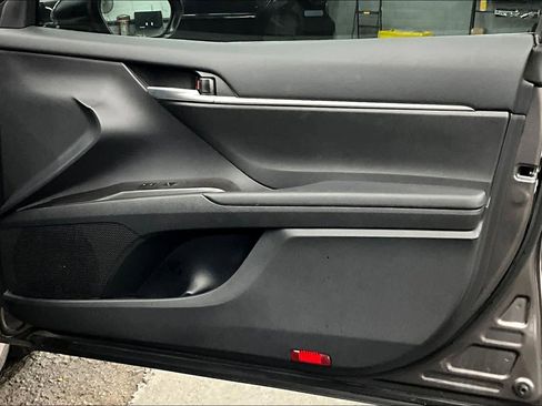 Used 2024 Toyota Camry SE image 22